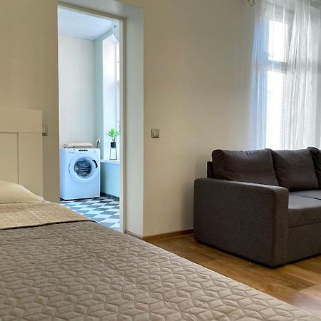 Spacious Holiday Apartment With Wifi And Parking Pärnu Exterior foto